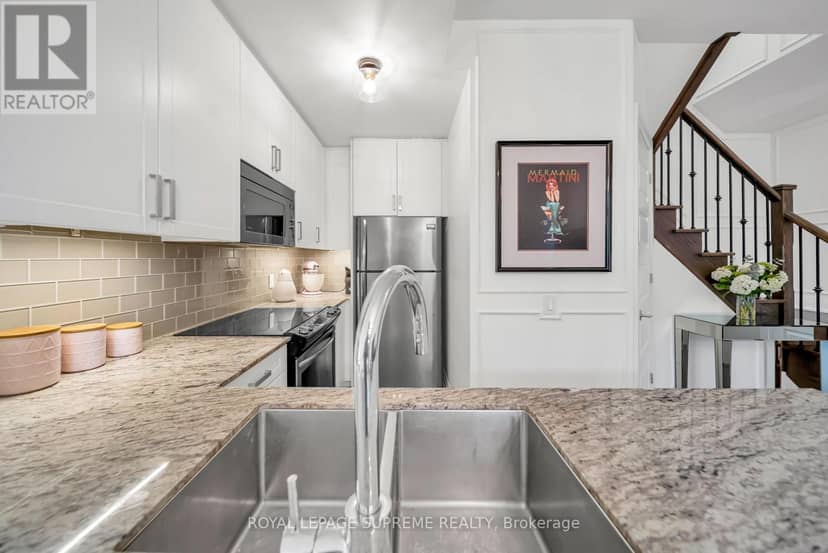 43 - 8167 Kipling Avenue — photo 19 of 40