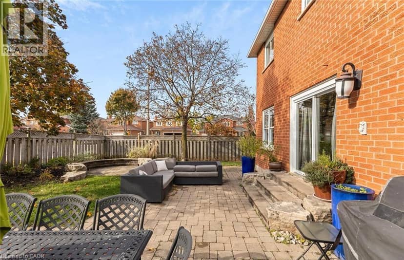 467 HEDGEROW Lane — photo 33 of 40