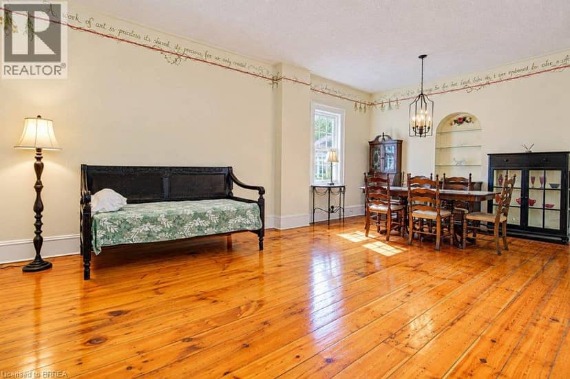 48 ALBION Street, Brantford, photo 5