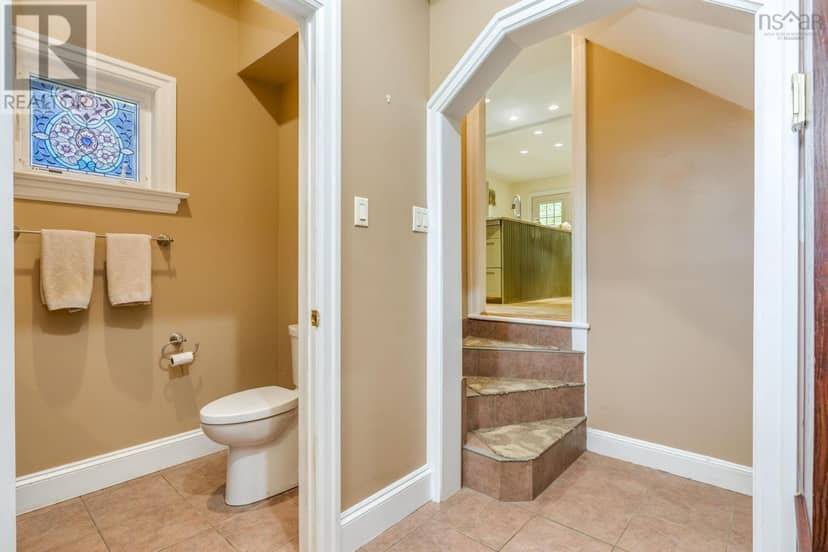 2561 Newton Avenue — photo 20 of 40