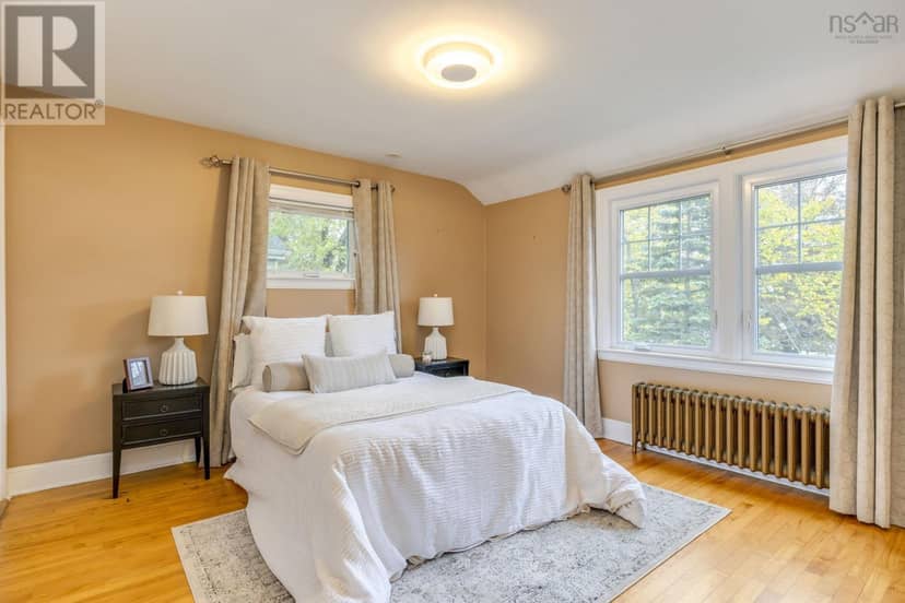 2561 Newton Avenue — photo 26 of 40