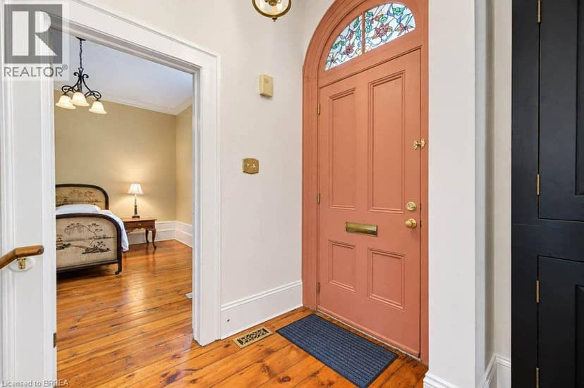 48 ALBION Street, Brantford, photo 4