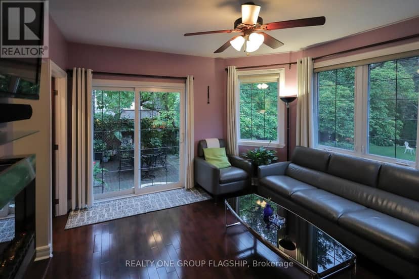 1098 Kipling Avenue — photo 10 of 39