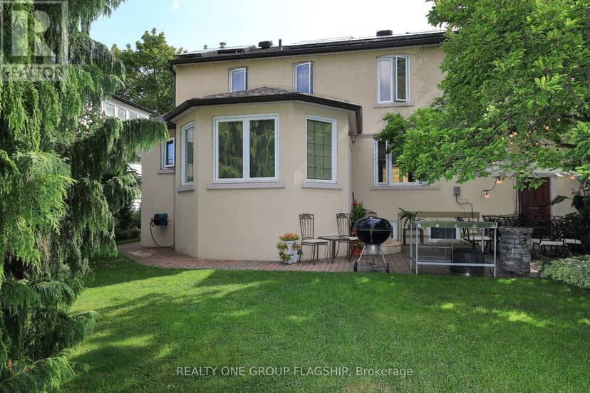 1098 Kipling Avenue — photo 18 of 39