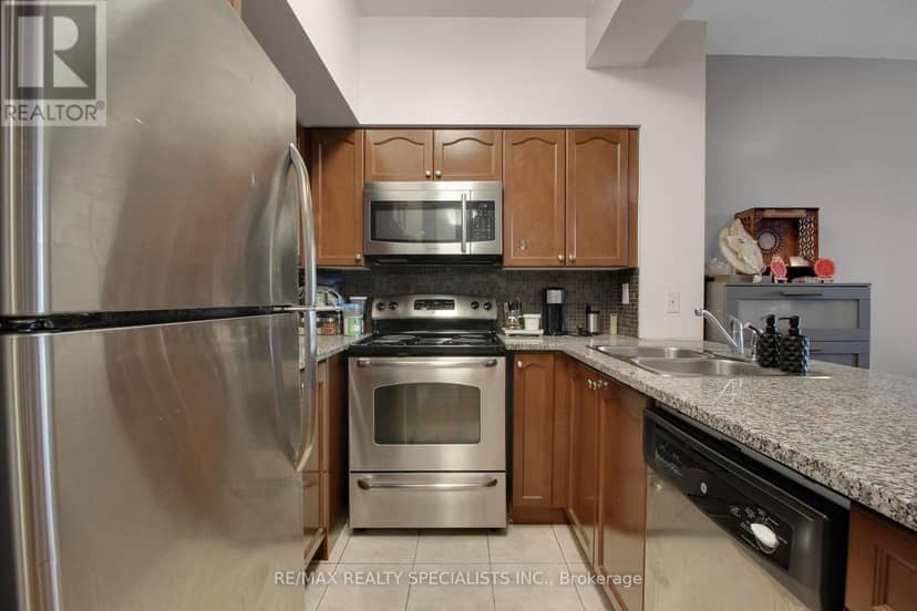 2303 - 335 Rathburn Road W — photo 10 of 26