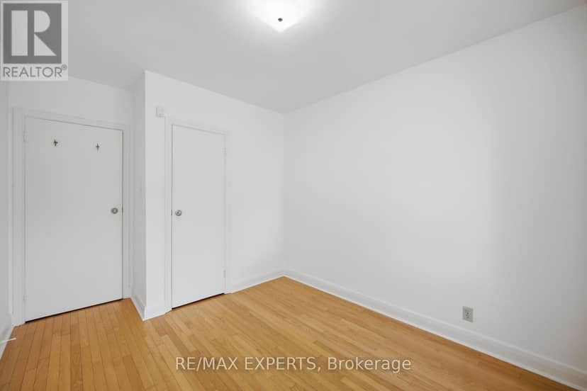 90 Heathrow Drive — photo 16 of 33
