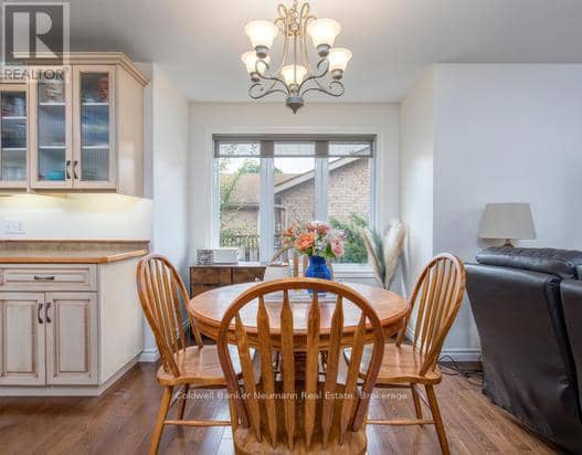 380 Brunswick Street E — photo 15 of 40
