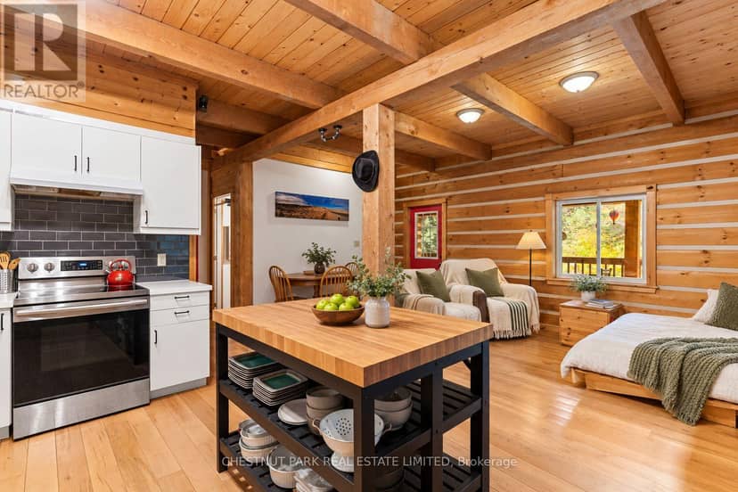 4380 Kennisis Lake Road, Dysart et al, photo 2