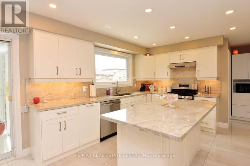 43 Regalview Drive — photo 18 of 40