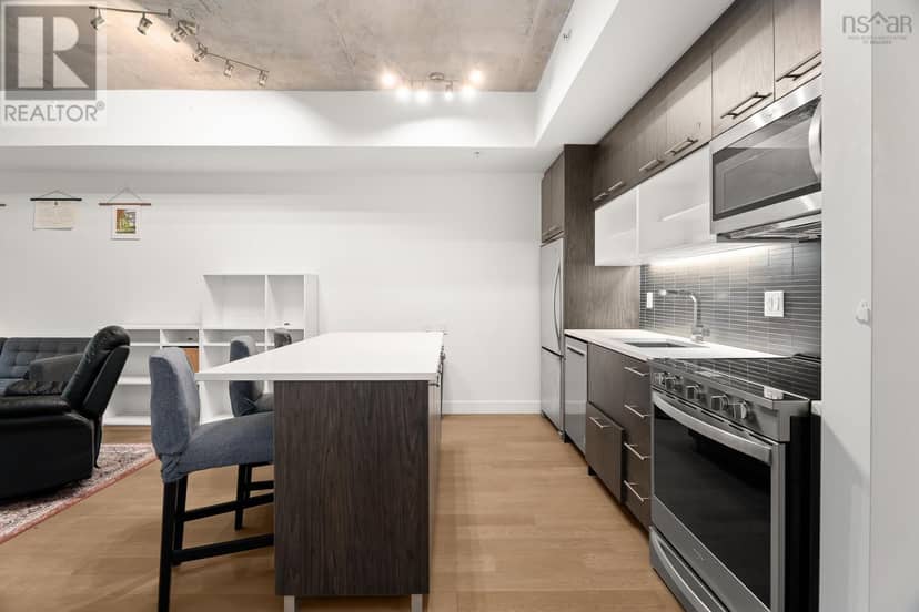 TH04 1048 Wellington Street — photo 15 of 40