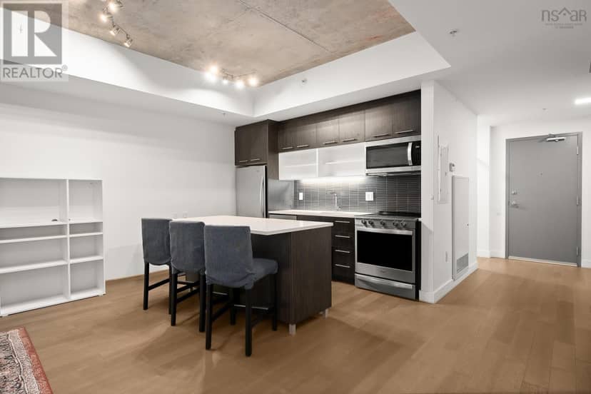 TH04 1048 Wellington Street — photo 11 of 40