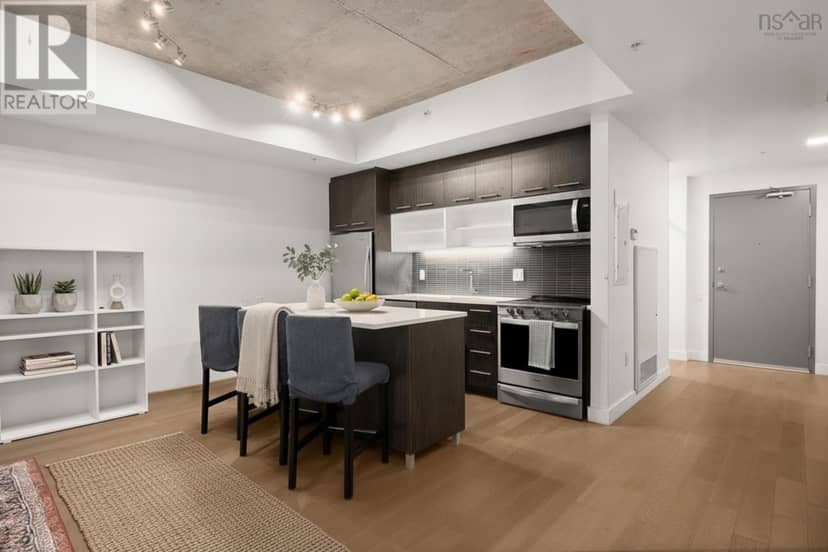 TH04 1048 Wellington Street — photo 10 of 40