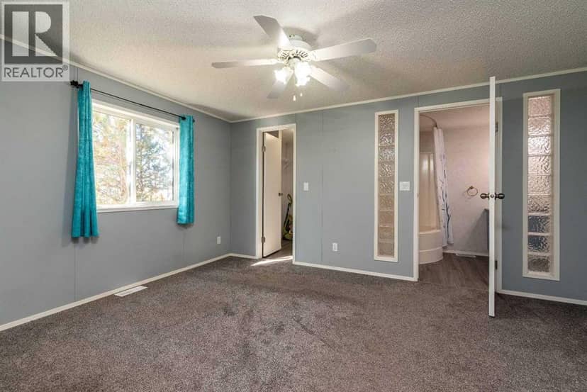 13, 5302 56B Street — photo 11 of 35