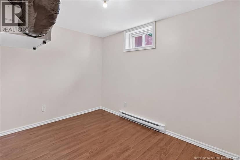 302 Lonsdale Drive — photo 20 of 38