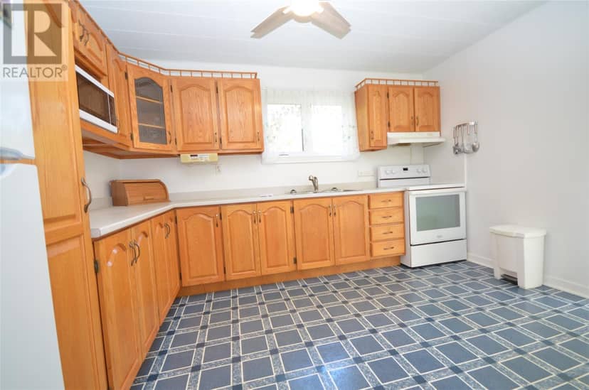 33 Ledrew's Road, Conception Bay South, photo 6