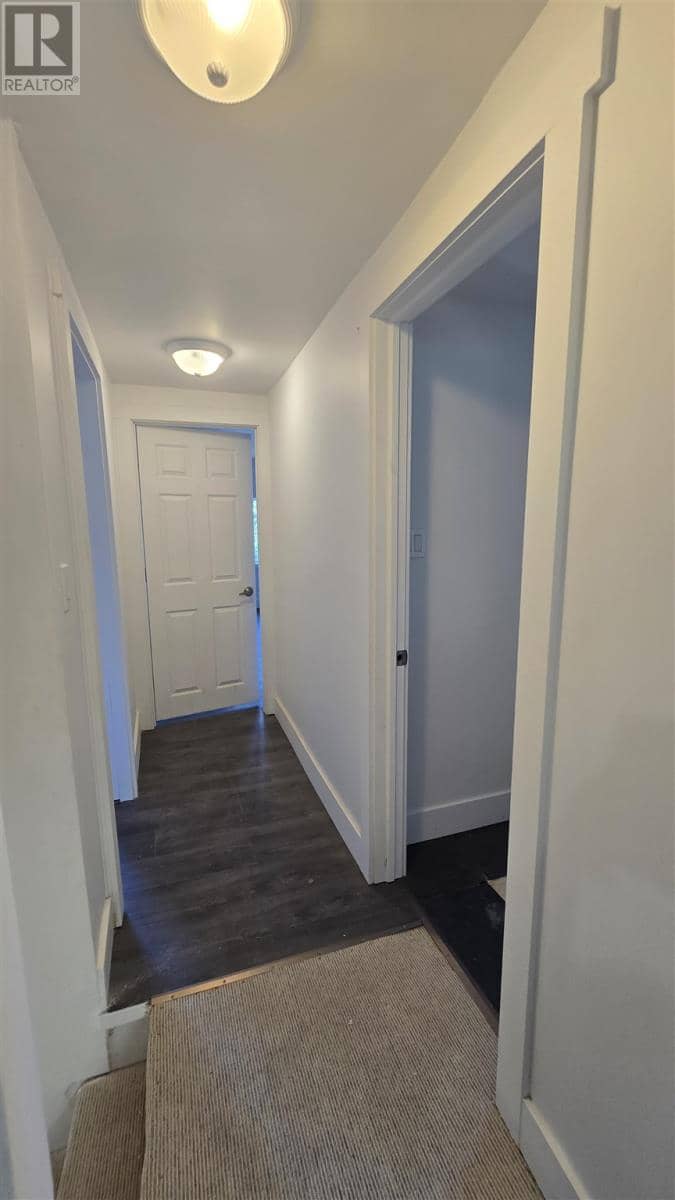 404 John ST — photo 13 of 21
