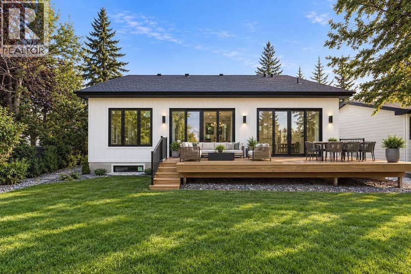 9831 Oakhill Drive SW, Calgary, photo 2