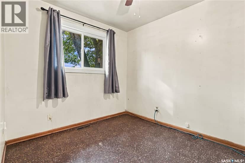 701 Y Avenue N — photo 13 of 24