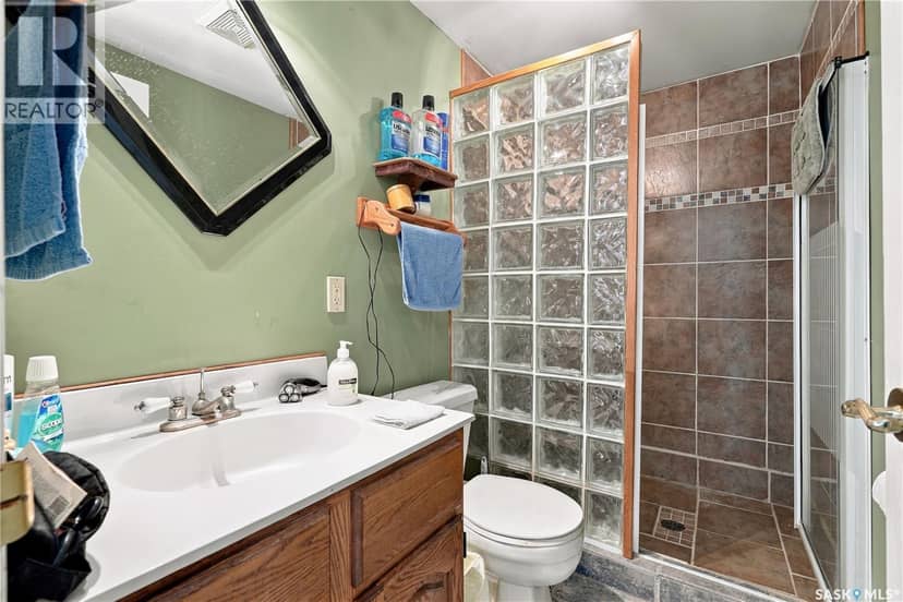 222 Williams STREET — photo 14 of 40