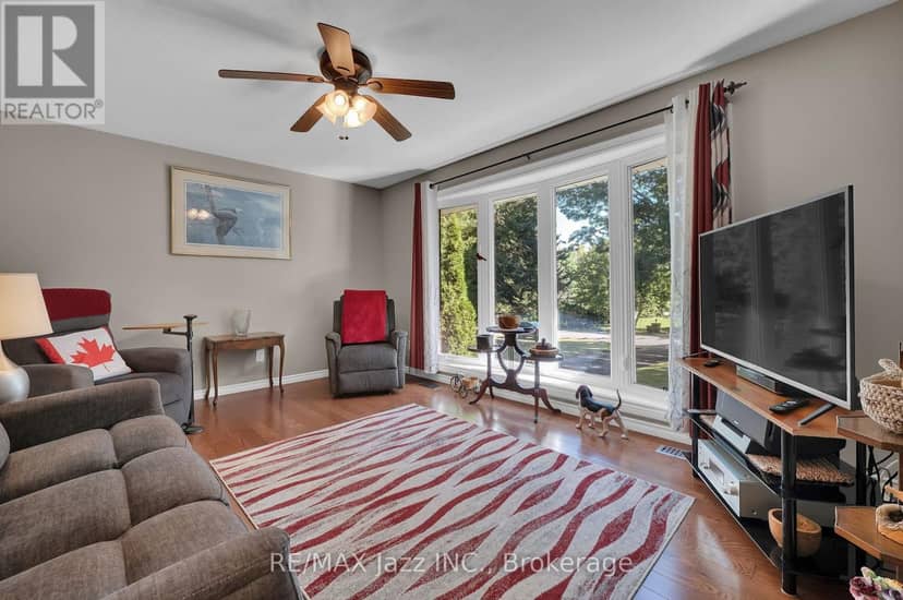 480 Murray Street, Quinte West, photo 7