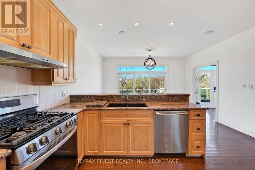710 Kananaskis Drive — photo 17 of 40