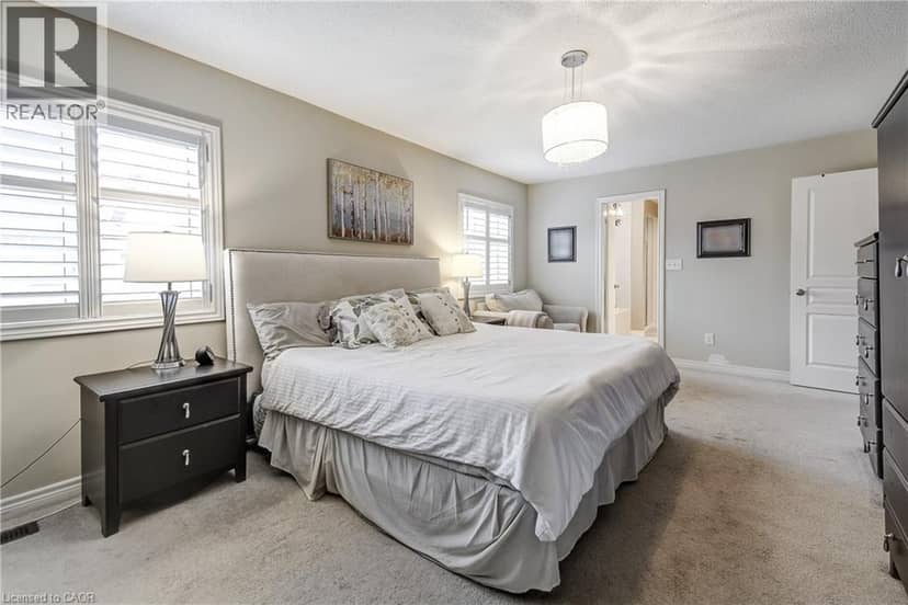 23 MCKNIGHT Avenue — photo 19 of 40
