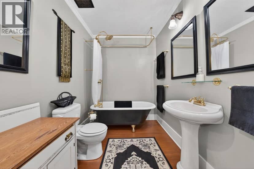 3818 Elbow Drive SW — photo 17 of 26