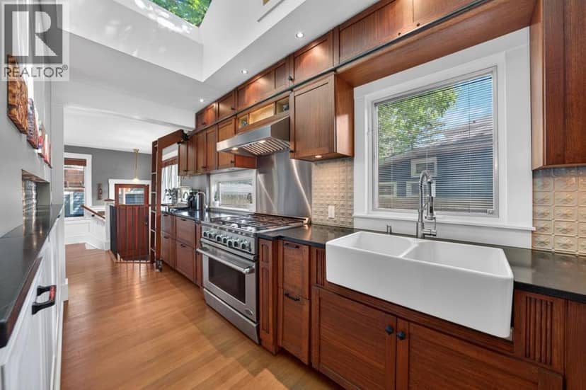 3818 Elbow Drive SW — photo 15 of 26