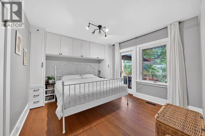 3818 Elbow Drive SW — photo 19 of 26