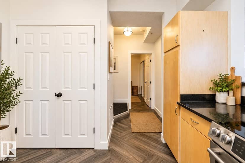 #101 8108 109 ST NW — photo 19 of 40