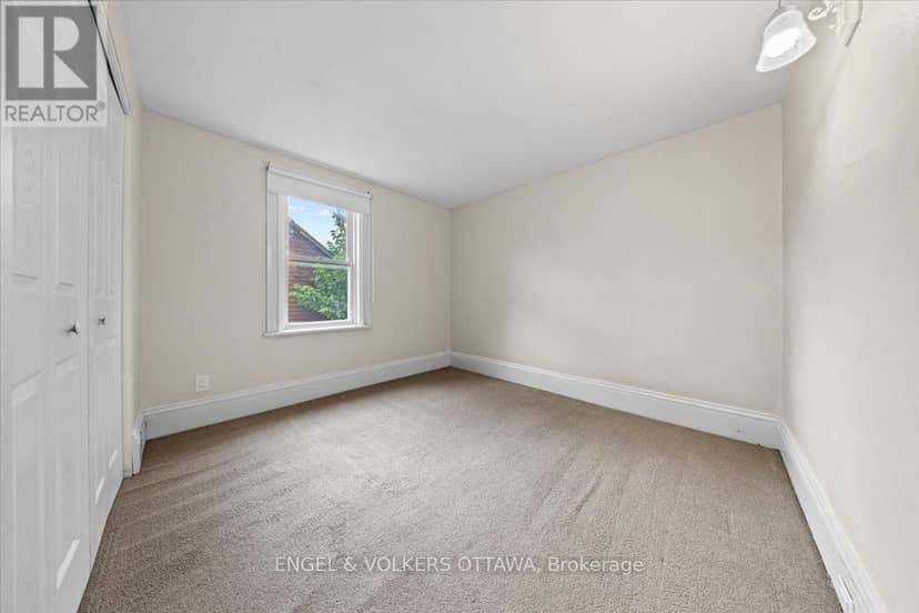 118 King Edward Avenue — photo 26 of 29