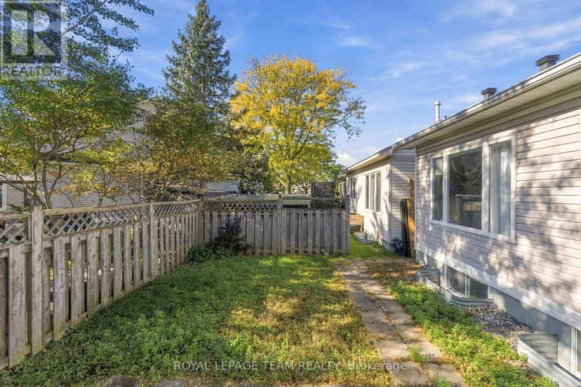 6 Windchime Crescent — photo 29 of 30