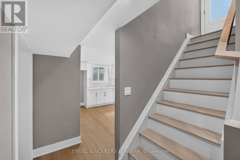 76 Lavinia Street — photo 20 of 40