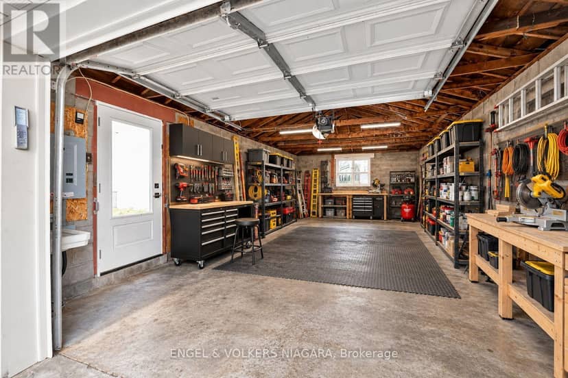 76 Lavinia Street — photo 32 of 40