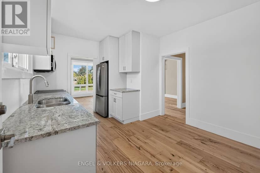 76 Lavinia Street — photo 7 of 40