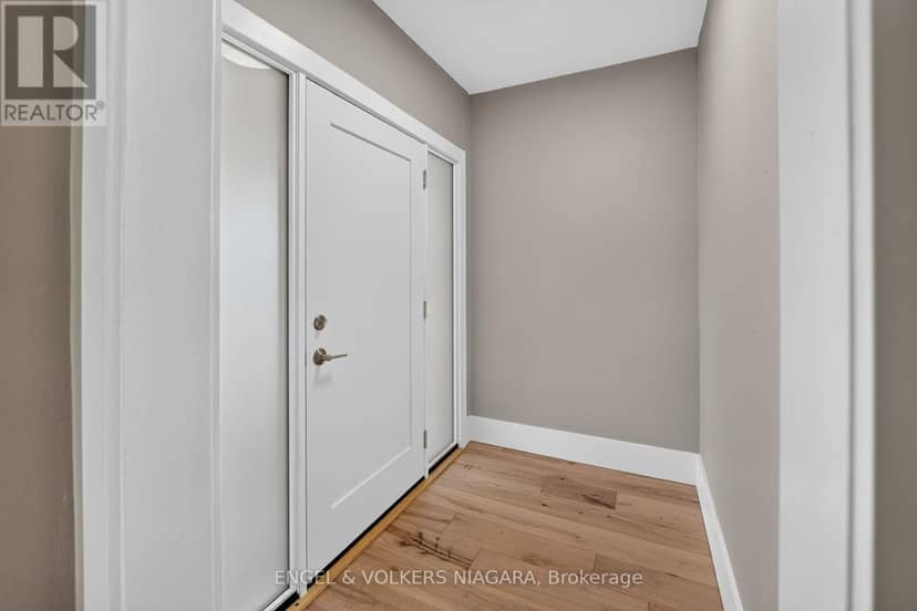 76 Lavinia Street — photo 9 of 40