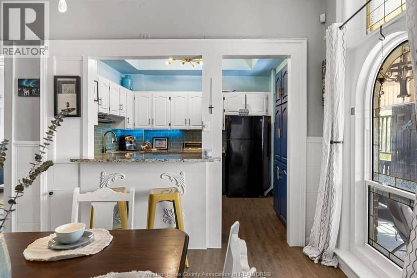 274 Crawford Avenue — photo 10 of 40