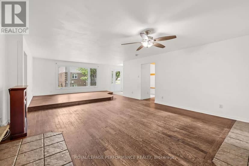 438 Voyageur Place — photo 16 of 40
