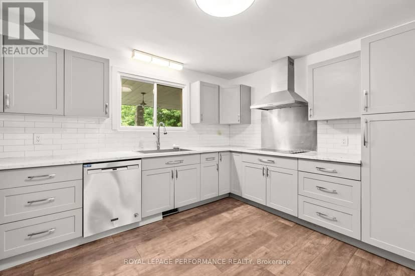 438 Voyageur Place — photo 22 of 40