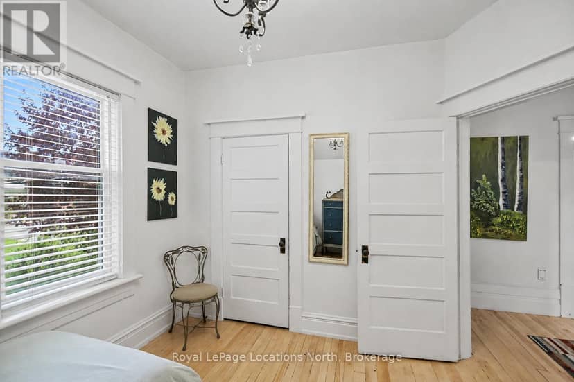135 Marshall Street E — photo 25 of 27