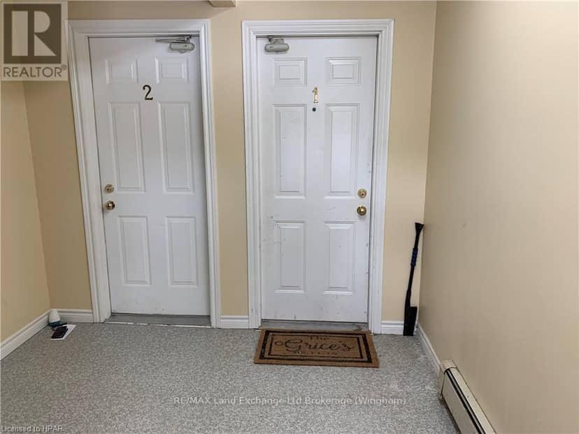 276 Centre Street, North Huron, photo 4