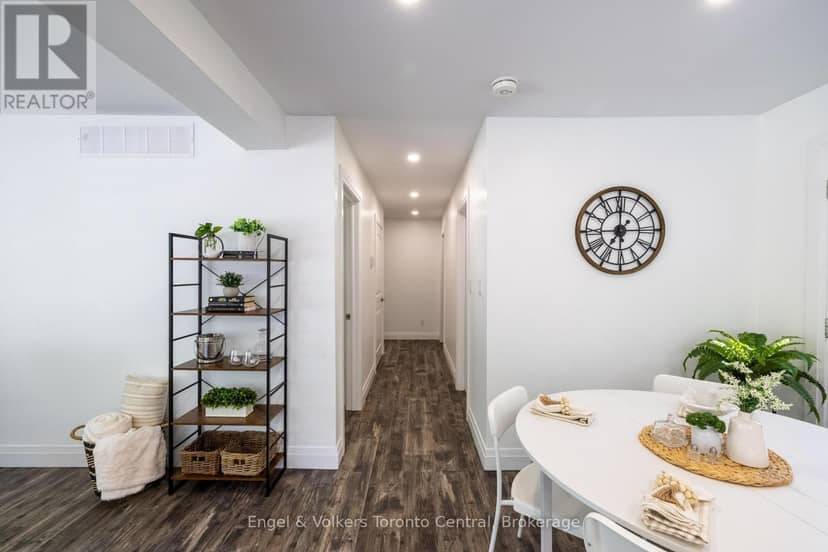 37 Spencer Street — photo 11 of 25
