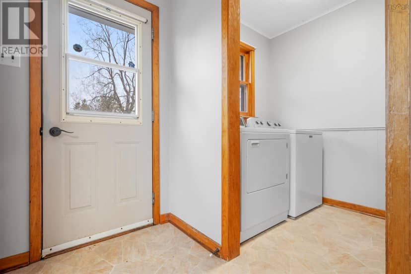 945 Pictou Road — photo 13 of 37