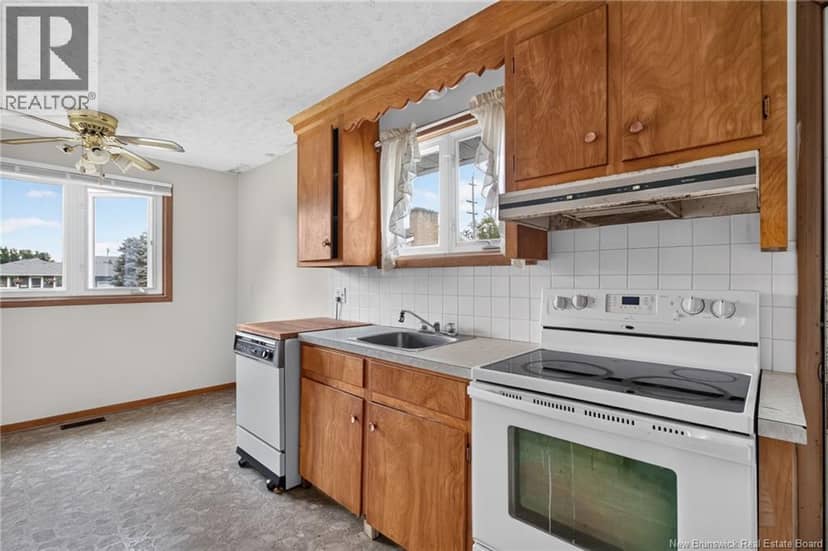 15 Springdale Court — photo 9 of 31