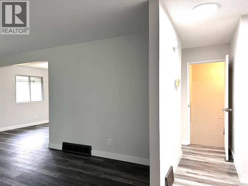 210 Kent Street — photo 17 of 40