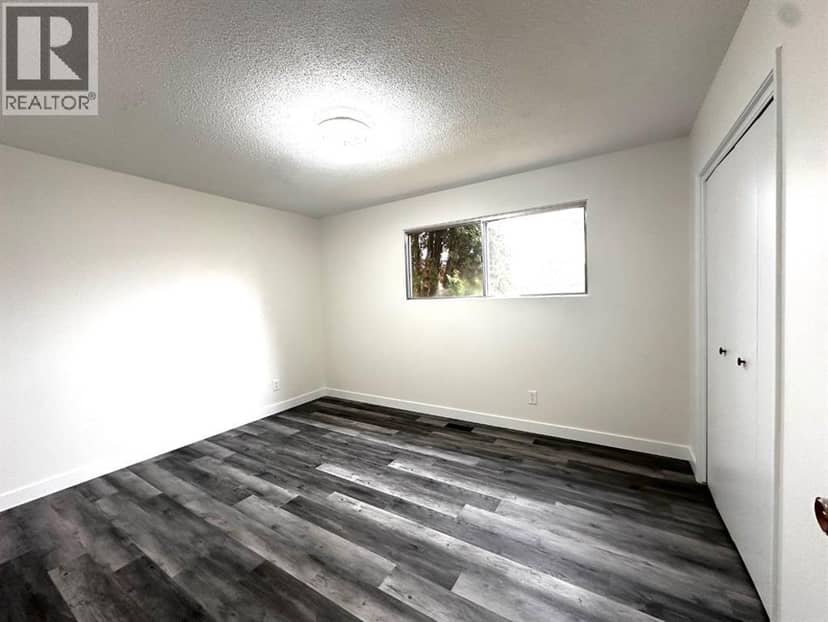 210 Kent Street — photo 28 of 40