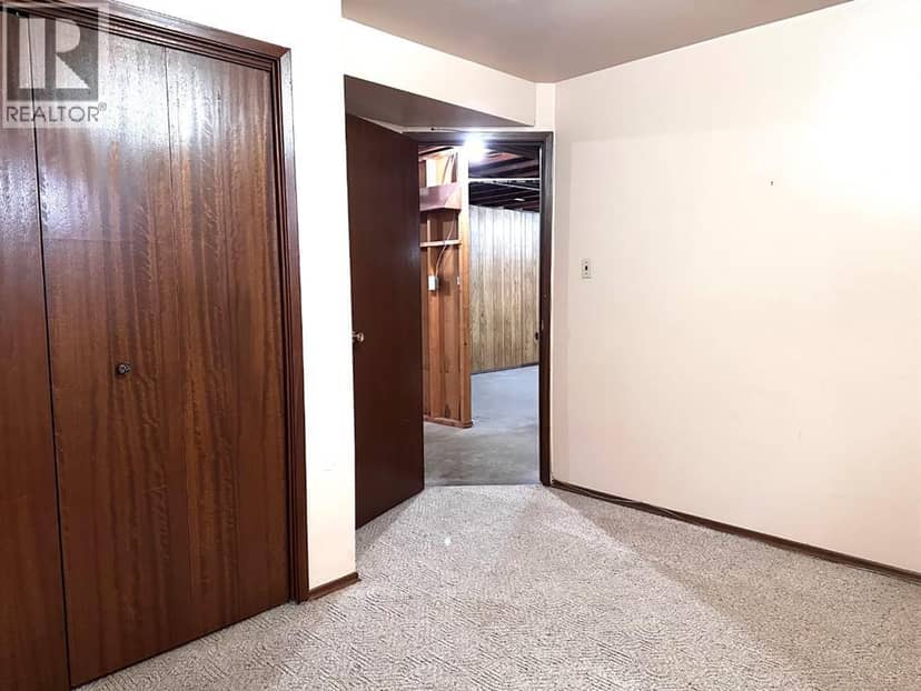 210 Kent Street — photo 37 of 40