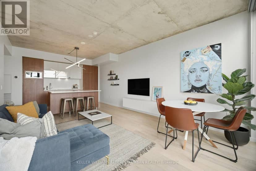 TH105 - 170 Bayview Avenue, Toronto, photo 2