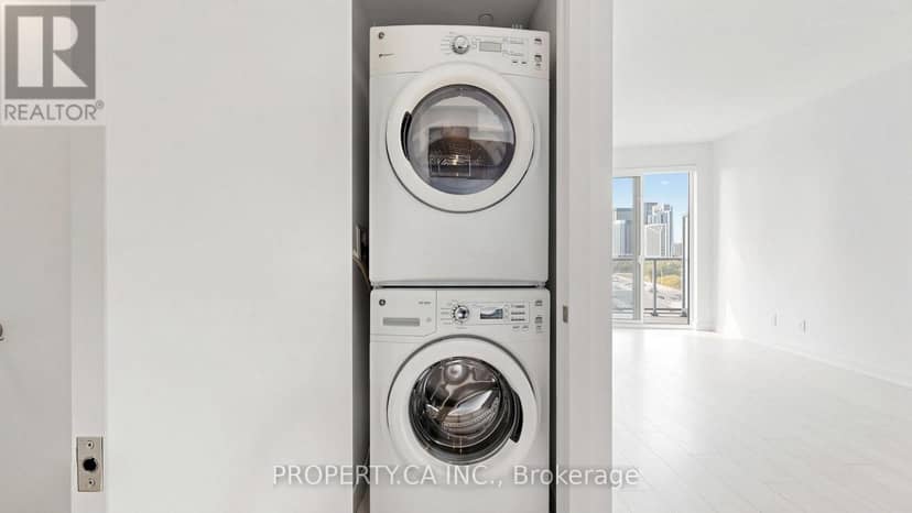 1202 - 20 Bruyeres Mews — photo 16 of 40