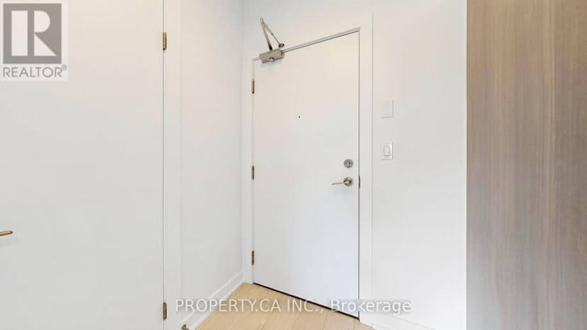 1202 - 20 Bruyeres Mews — photo 28 of 40